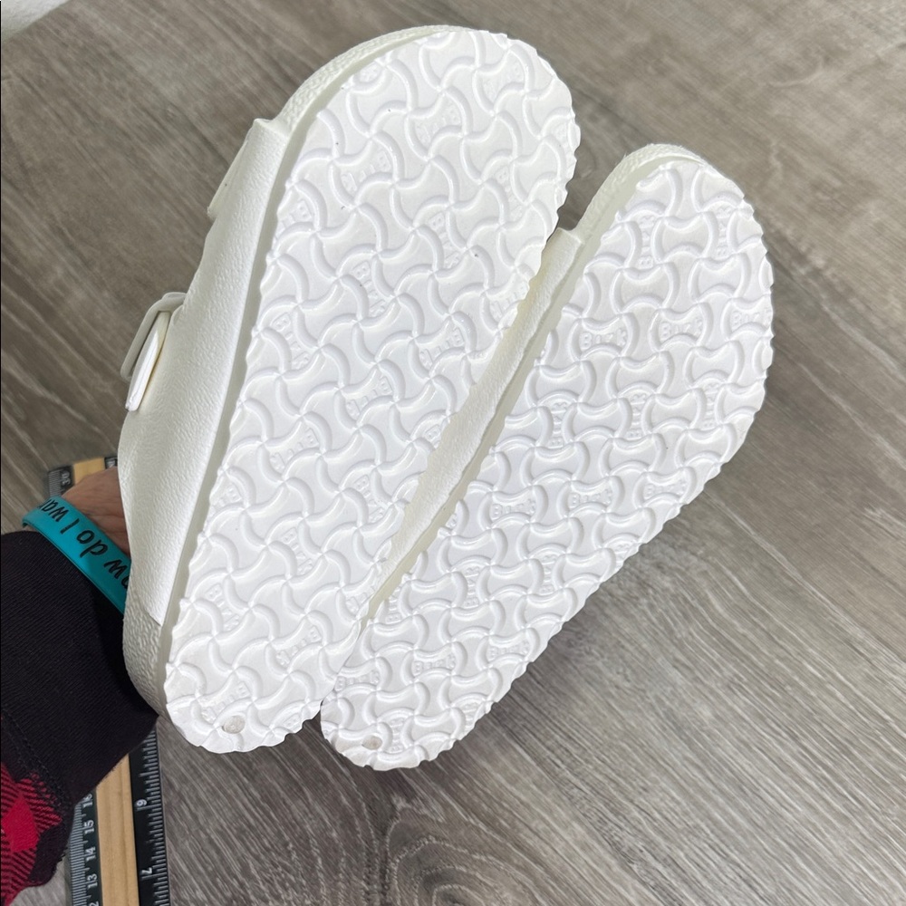 Birkenstock Classic White Sandals - Picture 5 of 6
